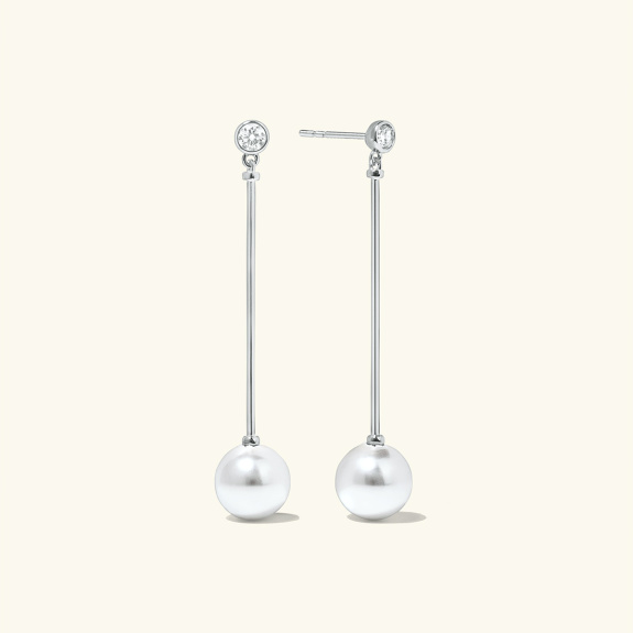 Long Pearl Earrings Silver in der Gruppe Shop / Ohrringe bei ANI (ANI-0624-009)