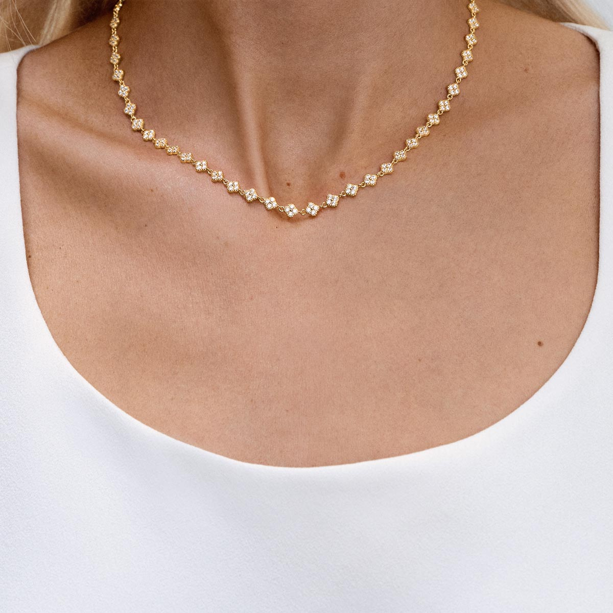 Blossom necklace discount